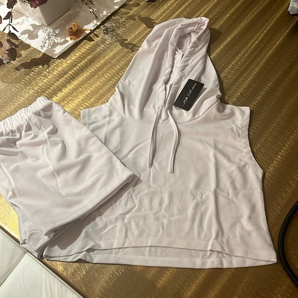 Tops - NWT White Hooded Shirt + Short Set